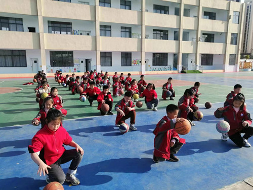襄州：韵律篮球操“嗨”爆双南小学